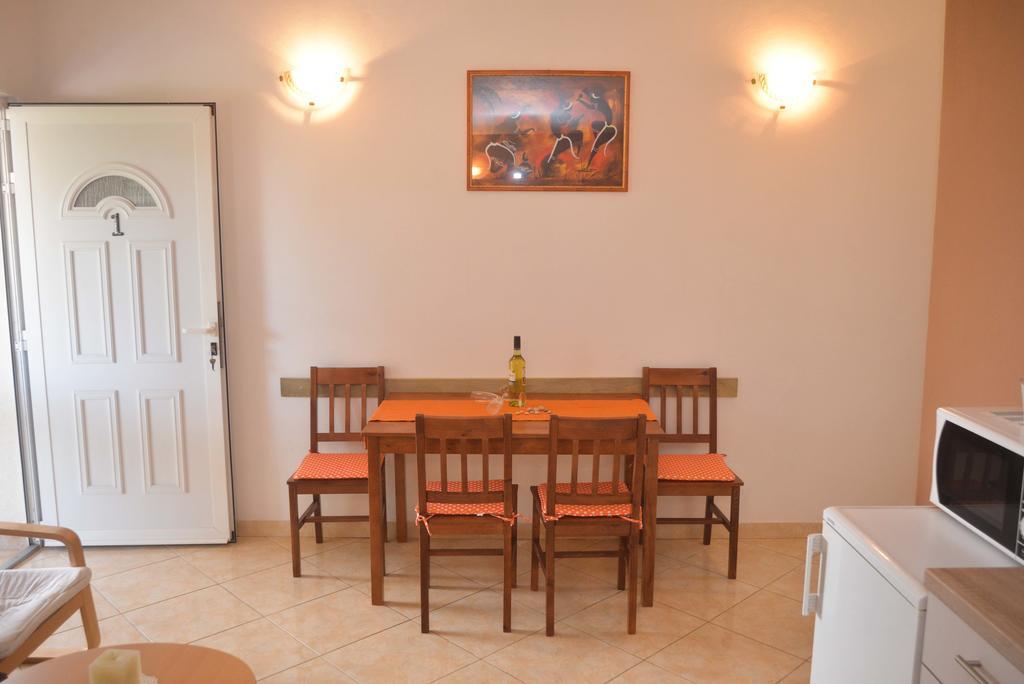 Apartments Salamun Biograd Na Moru Luaran gambar